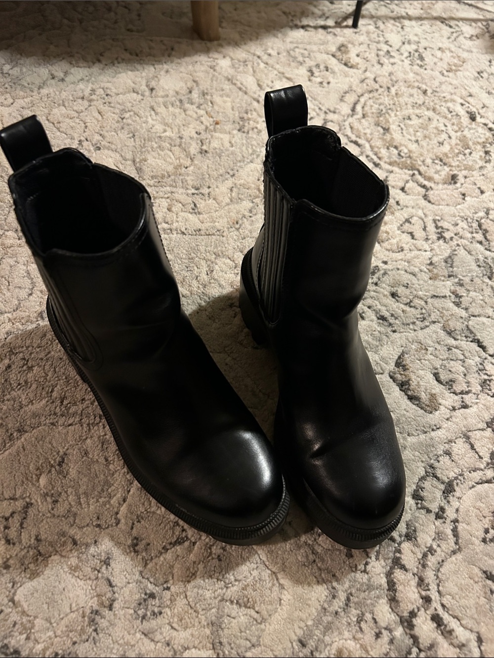 Universal Thread Black Chelsea Ankle Boots
